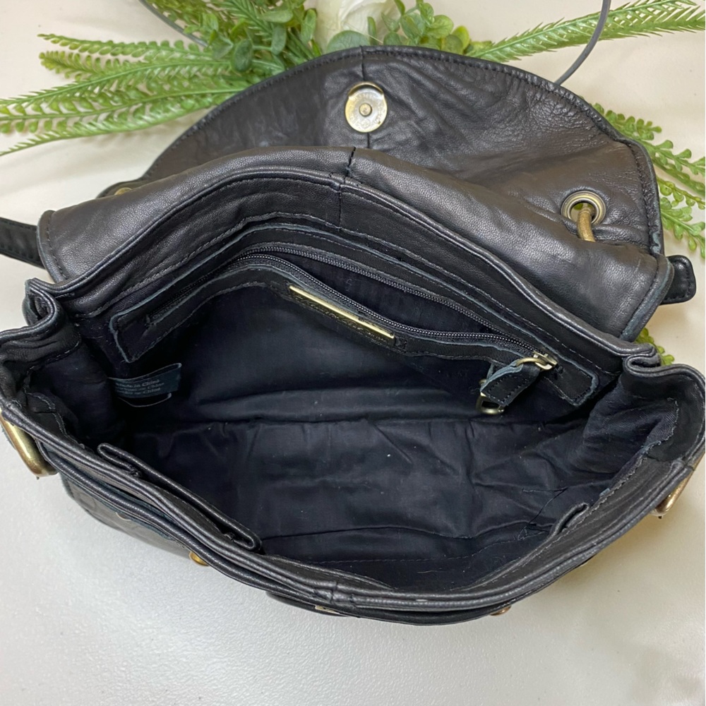 VTG Kenneth Cole New York No Slouch Studded Hobo Black Soft Pebbled Leather Bag - Picture 12 of 15